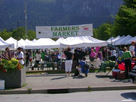 https://www.squamishreporter.com/wp-content/uploads/2012/07/FarmersMAIN.jpg