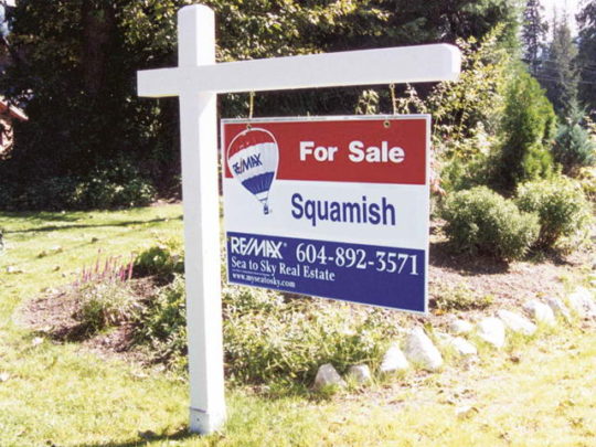 https://www.squamishreporter.com/wp-content/uploads/2013/07/remax-540x405.jpg