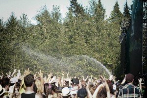 https://www.squamishreporter.com/wp-content/uploads/2013/10/Stawamus-stage-crowd-MAIN-300x200.jpg