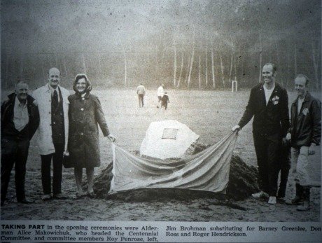 Chair Alice Makowichuk and Centennial Committee members at official opening of Centennial Fields, September 1971
