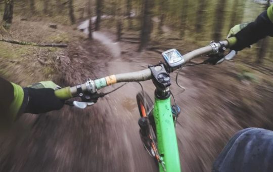 https://www.squamishreporter.com/wp-content/uploads/2020/06/mtnbiking-540x340.jpg