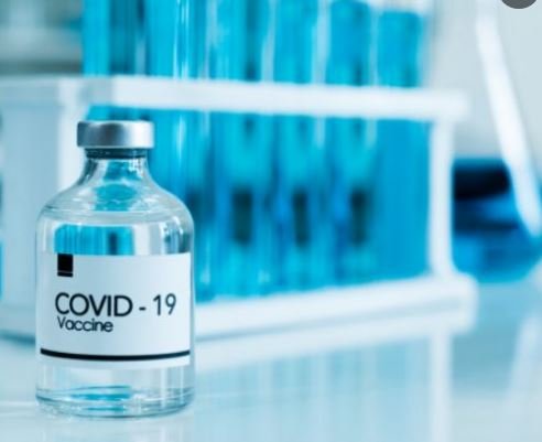 https://www.squamishreporter.com/wp-content/uploads/2021/03/covid-injection-vaccine.jpg