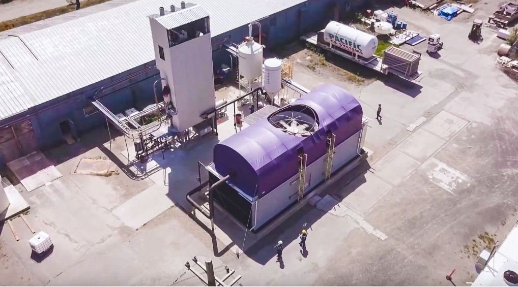 https://www.squamishreporter.com/wp-content/uploads/2021/07/CE-Carbon-Engineering-Squamish.jpg