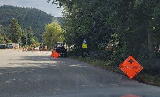 https://www.squamishreporter.com/wp-content/uploads/2021/08/construction-540x328.jpg