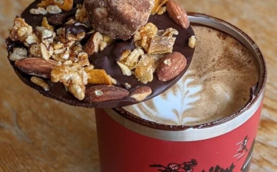 https://www.squamishreporter.com/wp-content/uploads/2022/01/hot-choco-540x337.jpg