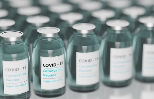https://www.squamishreporter.com/wp-content/uploads/2022/01/vaccine-540x348.jpg