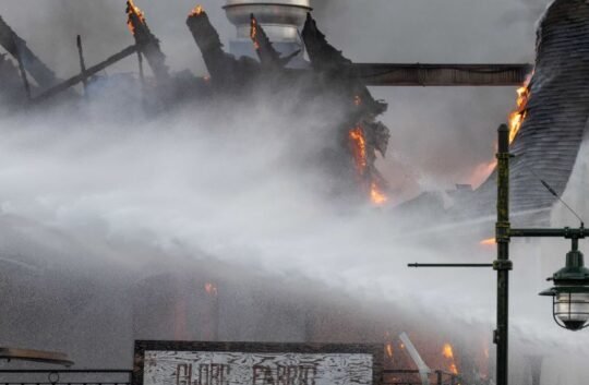 https://www.squamishreporter.com/wp-content/uploads/2022/02/fire-MAIN-540x353.jpg