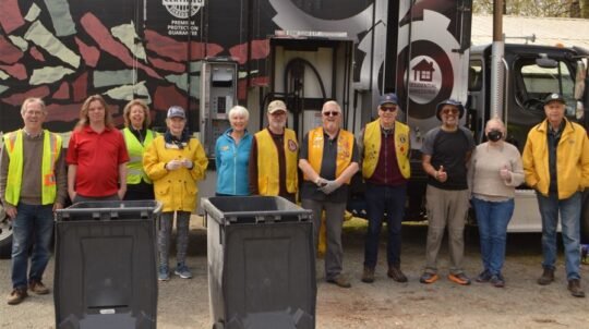 https://www.squamishreporter.com/wp-content/uploads/2022/04/SHREDDING-SR-540x302.jpg