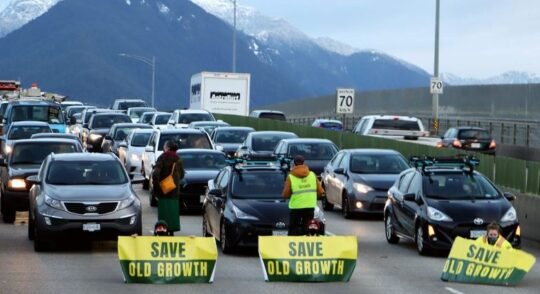 https://www.squamishreporter.com/wp-content/uploads/2022/04/traffic-block-540x294.jpg