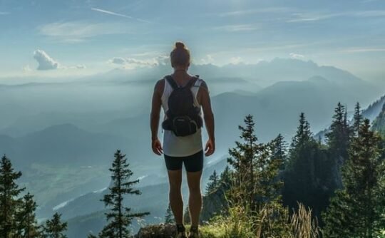 https://www.squamishreporter.com/wp-content/uploads/2022/07/hiking-MAIN-540x334.jpg