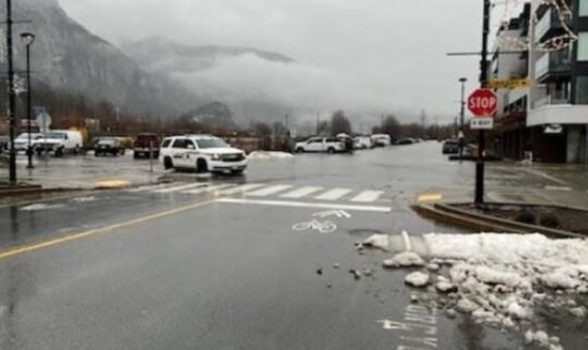 https://www.squamishreporter.com/wp-content/uploads/2022/12/dtn-police-540x321.jpg