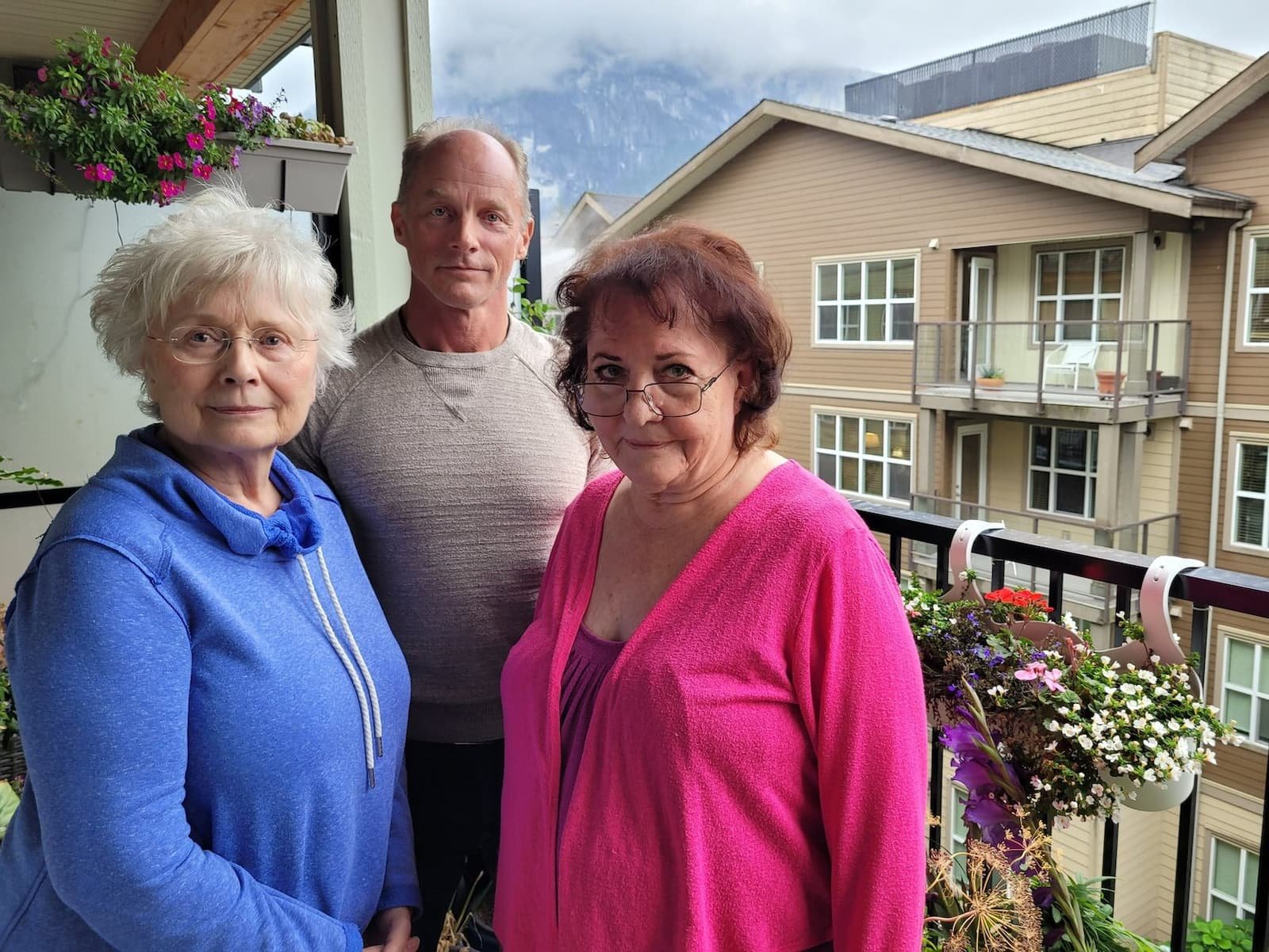 https://www.squamishreporter.com/wp-content/uploads/2024/02/Winter-and-residents.jpg