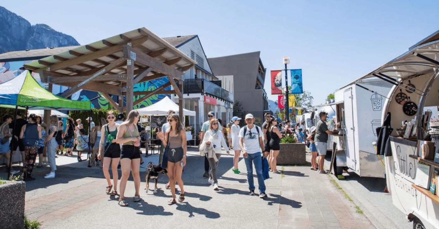 Craft market downtown squamish