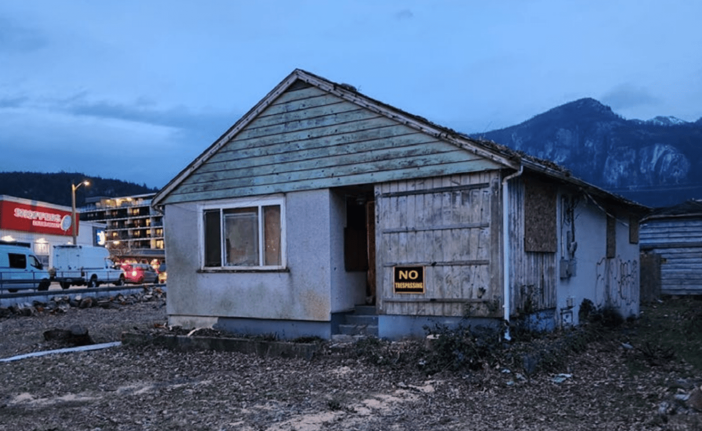vacant lot on third ave