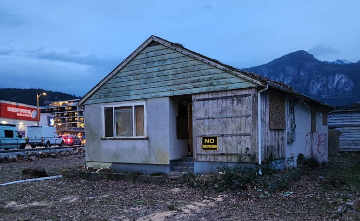 https://www.squamishreporter.com/wp-content/uploads/2024/08/third-ave-home.png