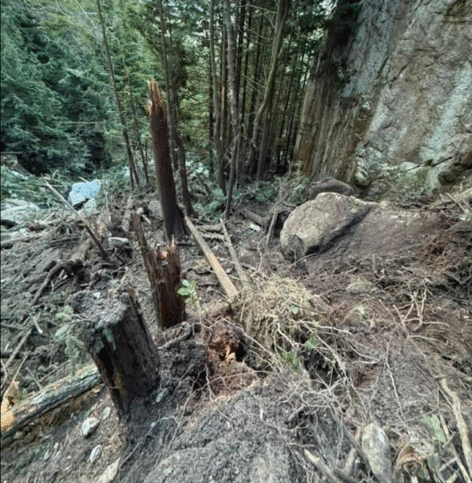 https://www.squamishreporter.com/wp-content/uploads/2025/12/rockfall-528x540.png