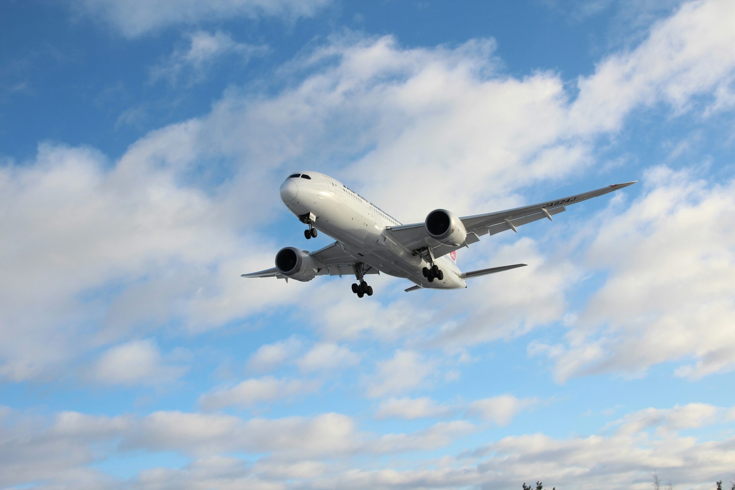 Overdue plane found in Sea to Sky, occupants seriously injured