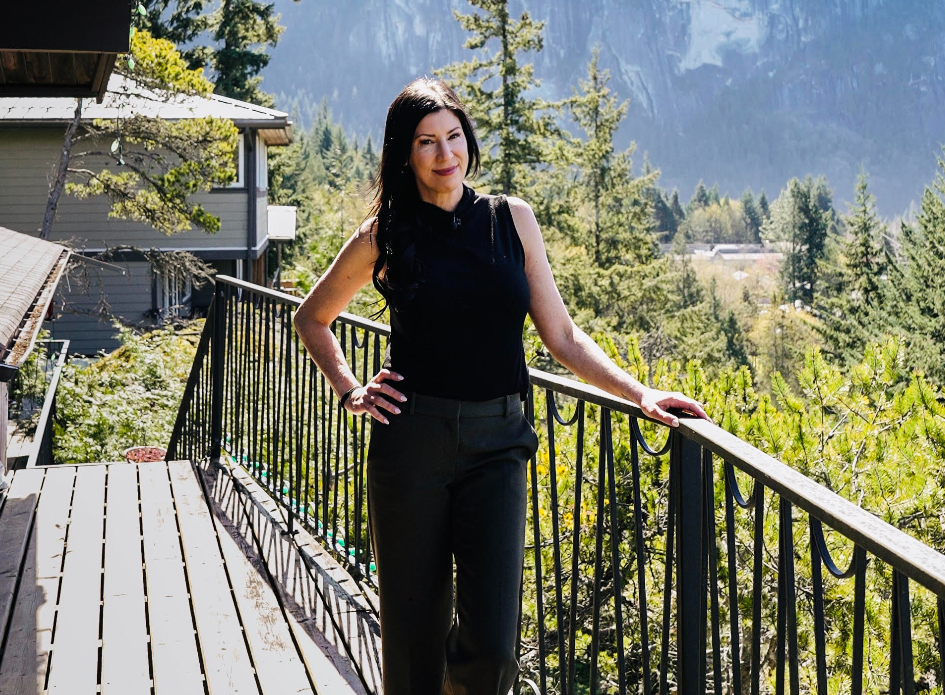Evelyn Schellenberg with the Stawamus Chief in background.